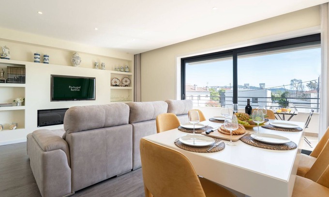 Viana do Castelo House | Urban Reflections by Portugal Active
