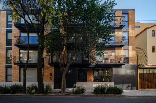 Colonia Cuauhtemoc Apartment | Urban Reforma Mexico City by Lumina
