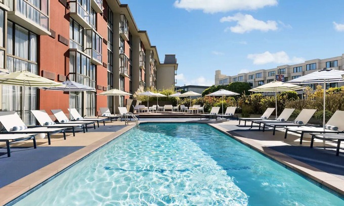 Fisherman's Wharf Hotel | Urban Retreat: Steps from the Wharf, Relaxing Room for City Explorers