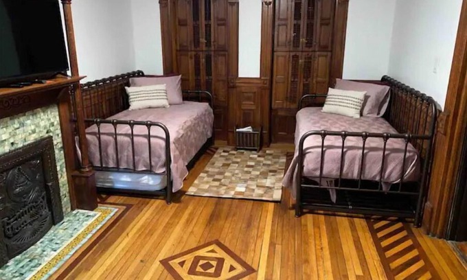 Bedford-Stuyvesant House | Urban Sanctuary Limestone Townhome Stuy Heights BK