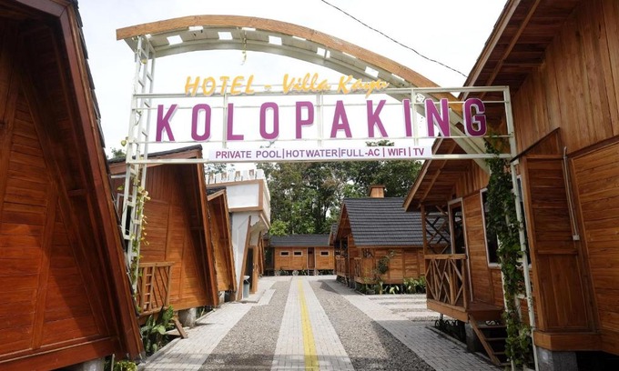 Kebumen Hotel | Urbanview Villa Kolopaking Kebumen by RedDoorz