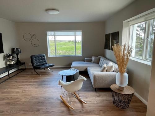 Villingaholt House | Urriðafoss Waterfall Villa