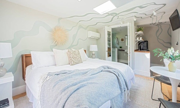 Cabbagetown Apartment | Ursa Minor by Minty Living