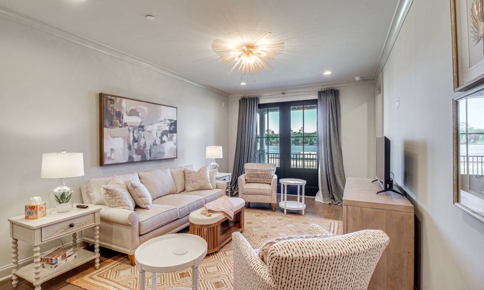 Hitch Village - Fred Wessels Homes Apartment | 74 m² Apartment ∙ 1 bedroom ∙ 2 guests