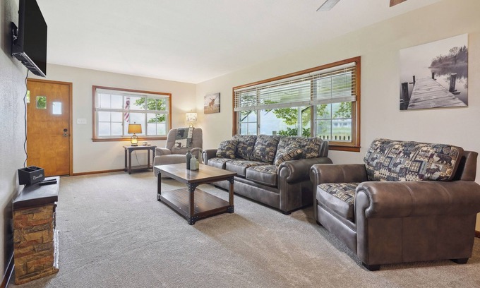 Utica House | Utica Vacation Home ~ 12 Mi to Denison University!