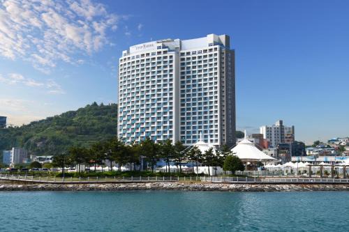 Chongp'o Hotel | Utop Marina Hotel & Resort