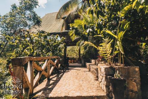 Chicanutz Hotel | Utopia Eco Hotel