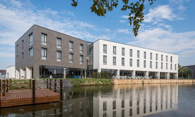 Kisvarda Hotel | Várda Sport Hotel
