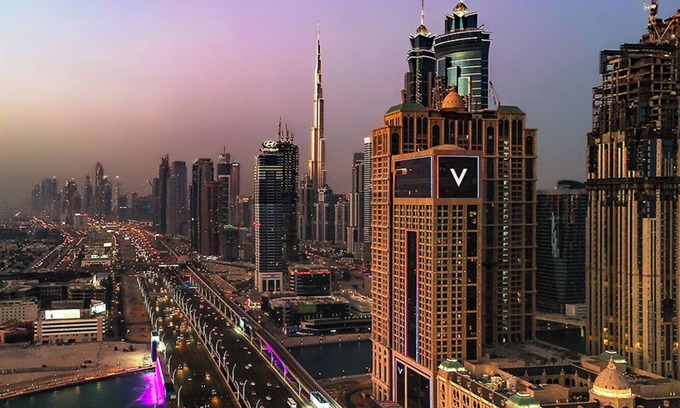 Al Safa Apartment | V hotel 2 Bed Round Bed Valor suite with WiFi, AC room in delightful Dubai