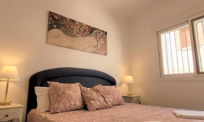 La Adrada Apartment | V2 Casa del Castillo VUT entreplanta by Naturadrada
