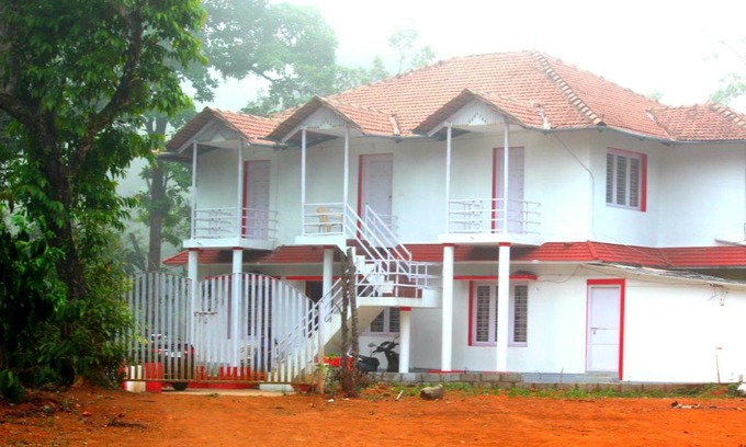 Yavakapadi Village House | Vacanza Estate House