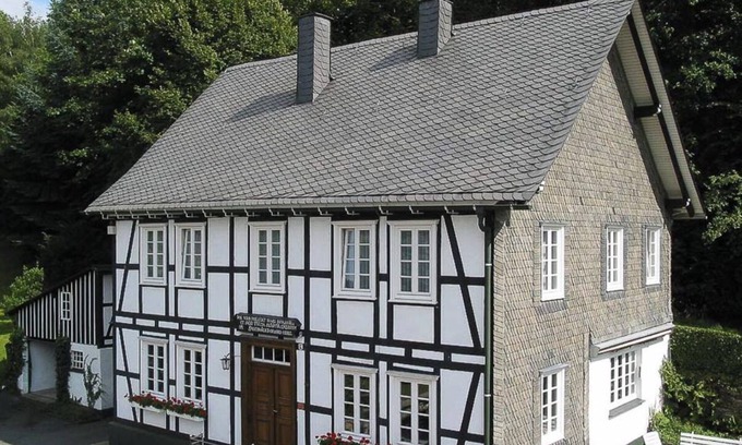 Oberkirchen House | Vacation cottage Kemper
