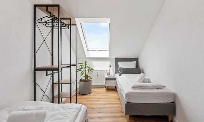 Neckarsulm Apartment | Vacation apartment Hirschegg, 2 x bath 5Z 10 beds kitchen 2 parking spaces, WLAN