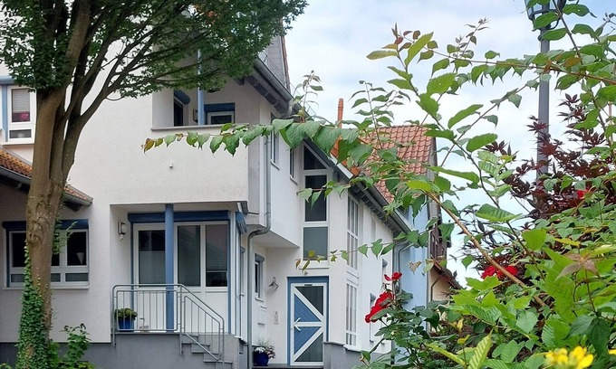 Tauberbischofsheim Apartment | Vacation apartment (50m2) with large terrace and fully equipped kitchen