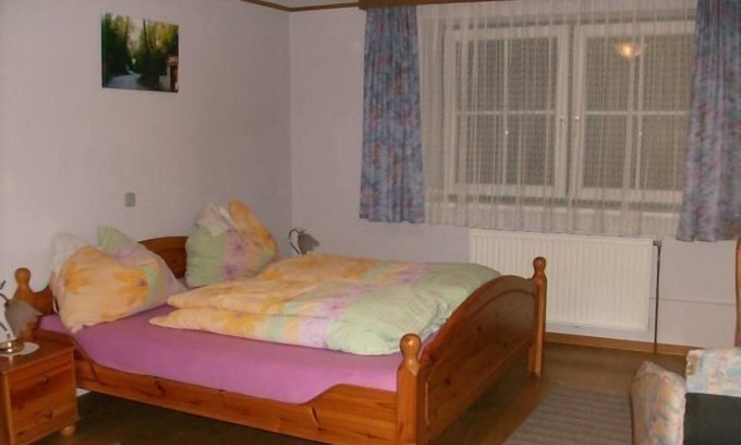 Herrnbaumgarten Apartment | Vacation apartment in a quiet courtyard location with terrace and free WiFi