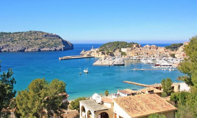 Puerto de Soller Apartment | Vacation Apartment Marbat with Sea & Mountain View, Pool, Wi-Fi