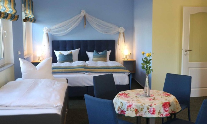 Forst Cottage | Vacation apartment 1 - Pension Am Waldgürtel