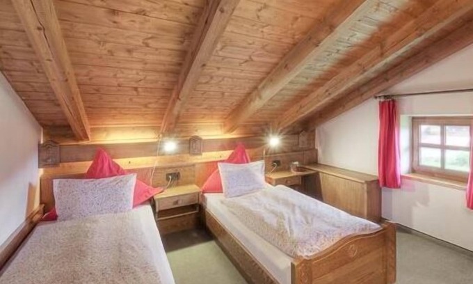 Inzell Apartment | Vacation apartment 9 for 4 people in the attic, 2 bedrooms, balcony, 82 m²