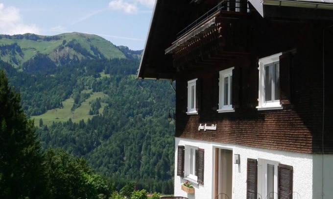Sibratsgfaell Apartment | Vacation apartment Berg - Haus Sonnenblick