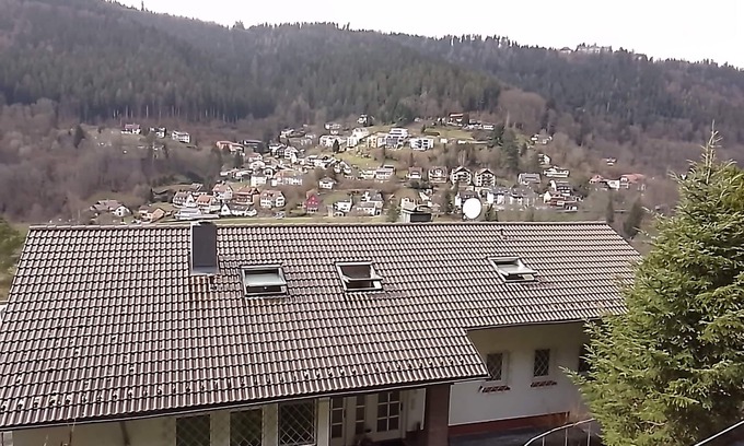 Bad Wildbad Apartment | Vacation apartment in a quiet location on the edge of the wall