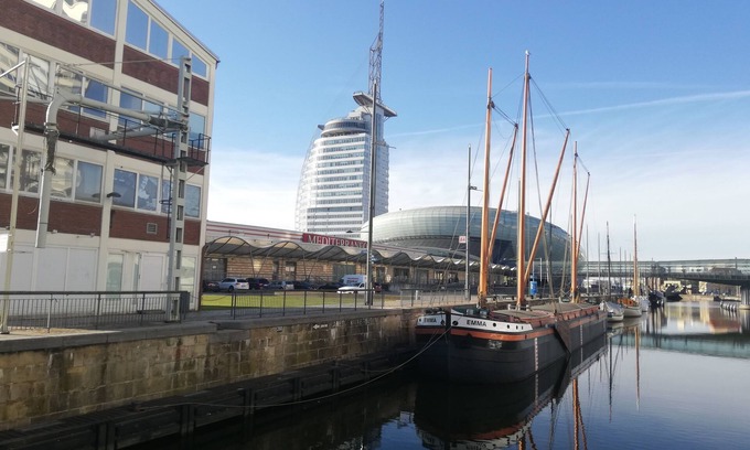 West Leherheide Condo | Vacation apartment Breitschuh's Havenwelten in Bremerhaven⚓Free WLAN & parking space