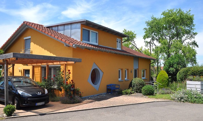 Ehrenstetten Apartment | Vacation apartment on the Kirchberg