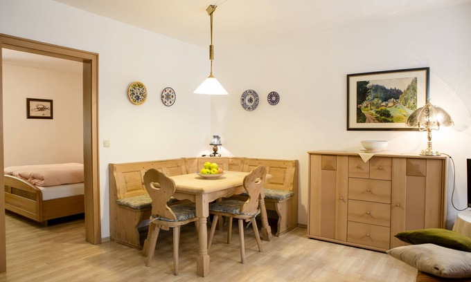 Helmbrechts Apartment | Vacation apartment with living and kitchen area