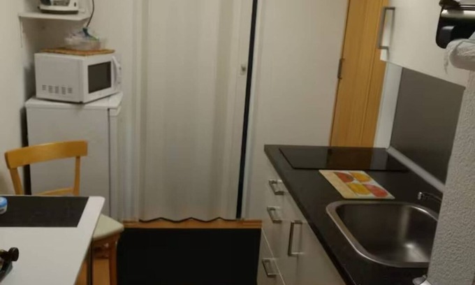 Heidingsfeld Apartment | Vacation apartment no. 2, town center, Randersacker