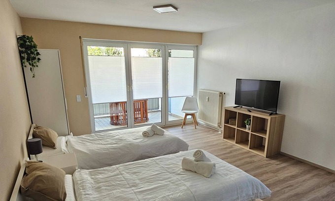 Vockenhausen Apartment | Vacation apartment / furnished living / apartment / fitter's room / up to 2 persons