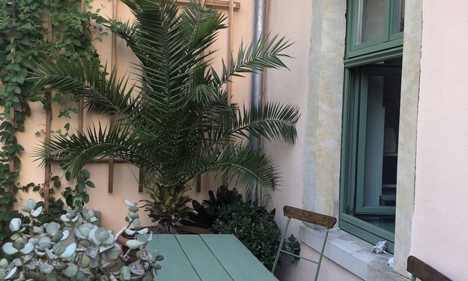 Niederloßnitz Condo | Vacation apartment in a beautiful villa on the Saxon. Wine route