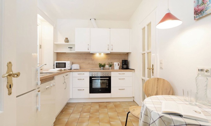 Eutin Apartment | Vacation apartment Rosengarten with 2 terraces in Eutin