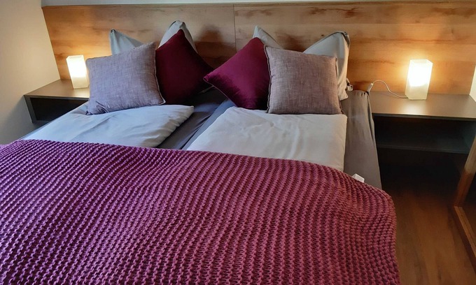 Hollfeld Apartment | Vacation apartment Traumland (2-3 pers.) - Ferienwohnungen Handwerger
