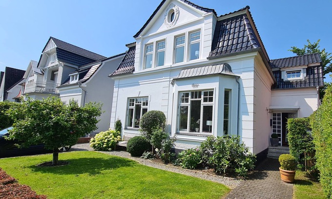 Zentrum Apartment | Vacation apartment Villa 18 in Husum for up to 4 people