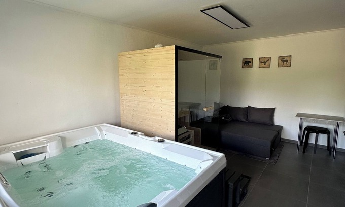Glindfeld Apartment | Vacation apartment with whirlpool and sauna
