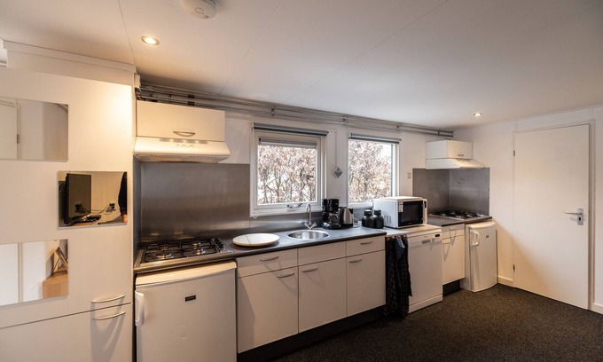 Linde House | Vacation bungalow 20 in wooded area (12 people)