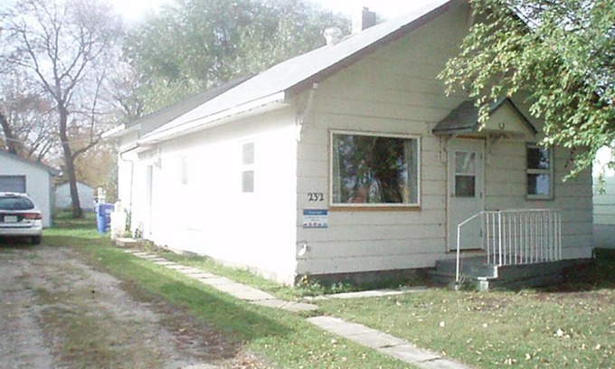 Canora House | Vacation Cottage