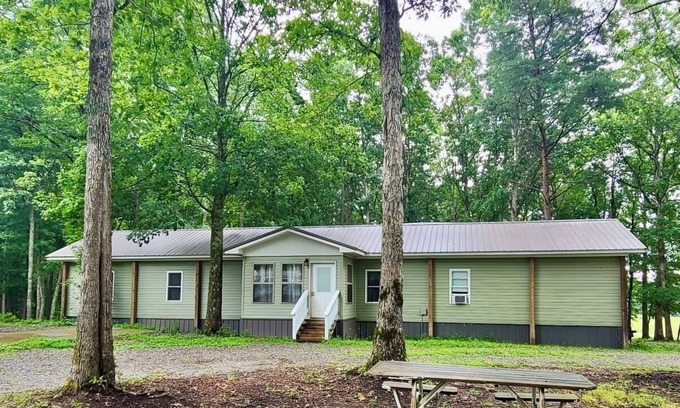 Muddy Pond House | Vacation guest house in Muddy Pond near Cookeville and Crossville