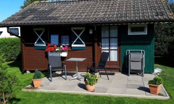 Wremen Cabin | Vacation home for 4 people at the campsite in Wremen