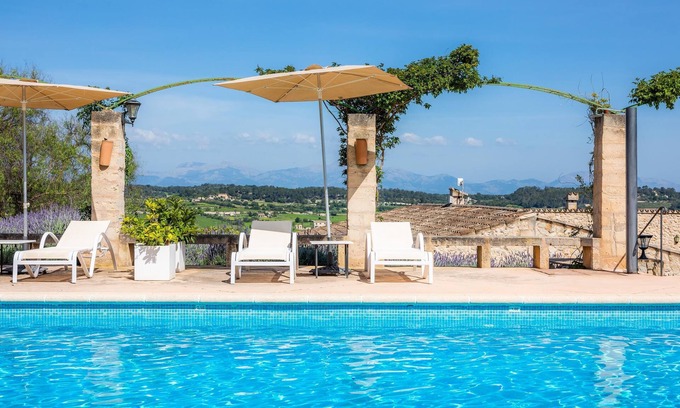 Lloret de Vistalegre House | Vacation Home "Sa Rota den Palerm Two Bedrooms" with Mountain, Pool, Wi-Fi, Garden & Terrace