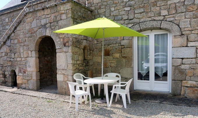 Plouhinec House | Vacation home Houat by Interhome