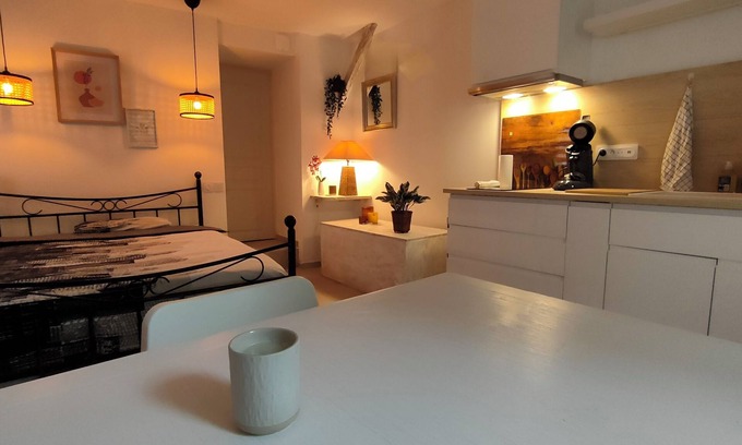 Cuzac Apartment | Vacation home and business stay