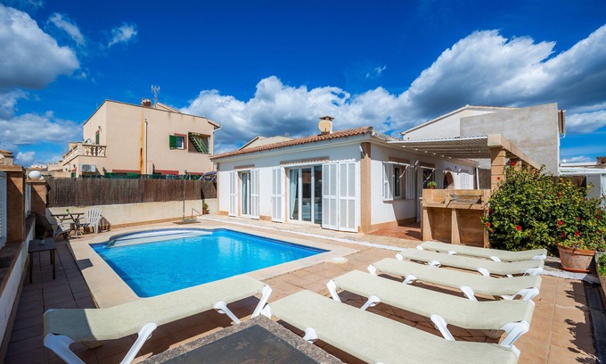 Portocolom House | Vacation Home "Casa Martin" with Private Pool & Wi-Fi