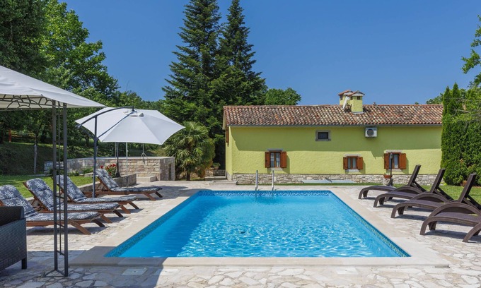 Sveta Nedelja House | Vacation home Donada by Interhome