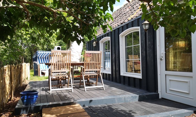 Hamswehrum House | Vacation home for 2 guests with 79m² in Krummhörn (184566)