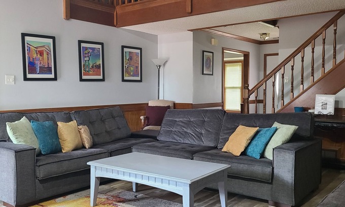 Southwind House | Vacation home just 21 minutes from Historic Beale Street and Graceland