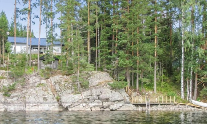 Lotjola House | Vacation home Norppa by Interhome