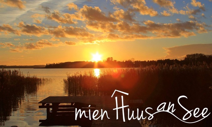 Guestrow House | Vacation home on the Inselsee, with private lake access, jetty and bathing facilities