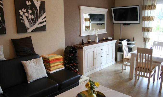 Gulden House | Vacation home - Sunshine - Holiday home-Sonnenschein