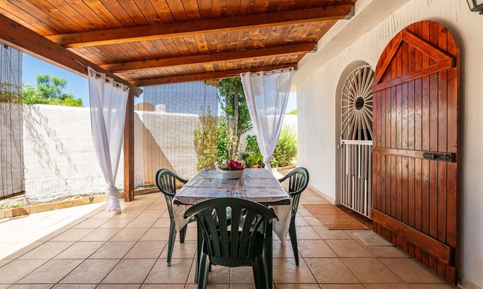 Quartu Sant'Elena House | Vacation Home "Villa Stella" with Private Terrace, Private Garden & Wi-Fi
