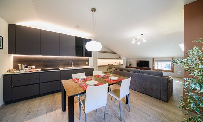 Lovero Apartment | Vacation house with all comforts, 10 minutes from Tirano - Red Train.